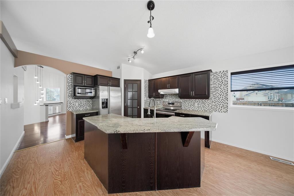 39 Silkwood Crescent, Winnipeg, Manitoba  R2P 1L1 - Photo 5 - 202605951