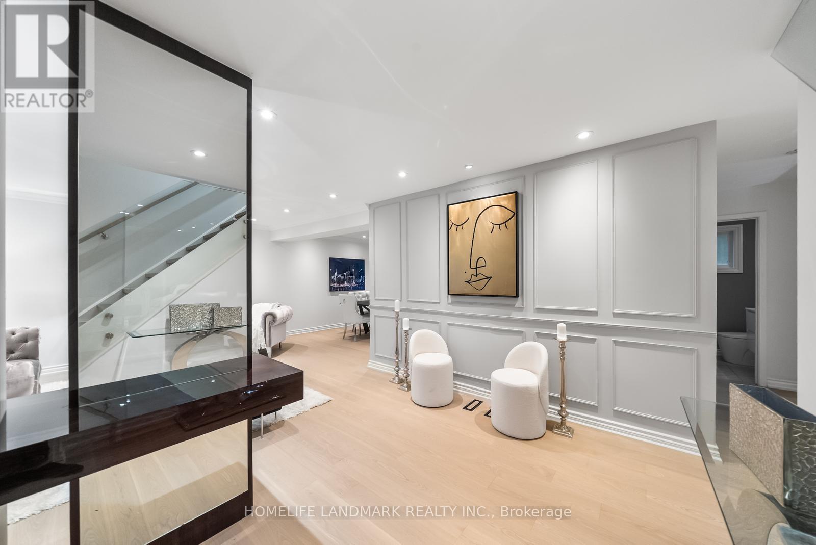 11 Jondan Crescent, Markham, Ontario  L3T 3Z4 - Photo 4 - N12942448