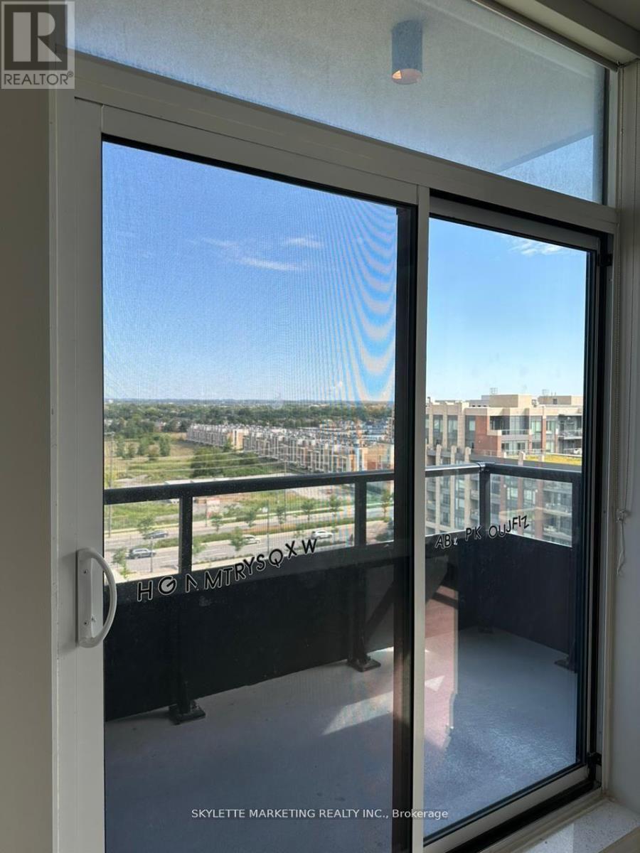 902 - 15 Water Walk Drive, Markham, Ontario  L6G 0G2 - Photo 2 - N12942452