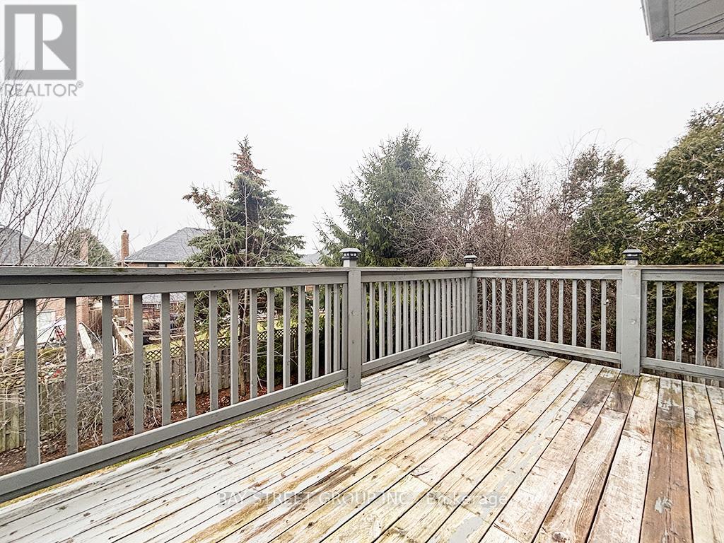 12a Ava Crescent, Richmond Hill, Ontario  L4B 2X1 - Photo 16 - N12942458