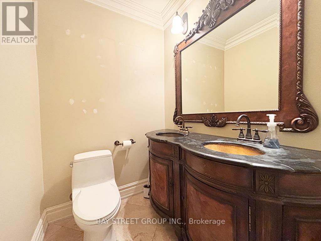 12a Ava Crescent, Richmond Hill, Ontario  L4B 2X1 - Photo 18 - N12942458