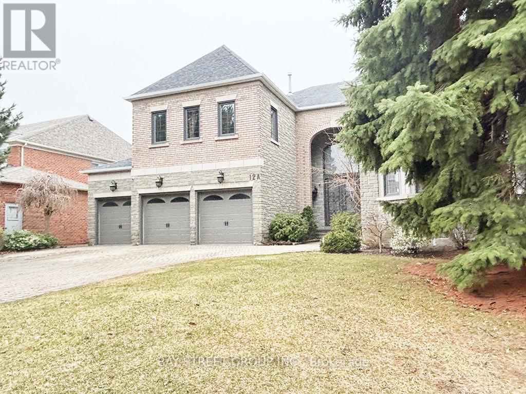 12a Ava Crescent, Richmond Hill, Ontario  L4B 2X1 - Photo 2 - N12942458