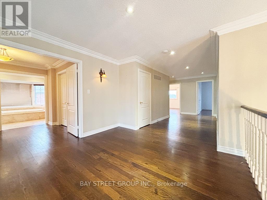 12a Ava Crescent, Richmond Hill, Ontario  L4B 2X1 - Photo 22 - N12942458