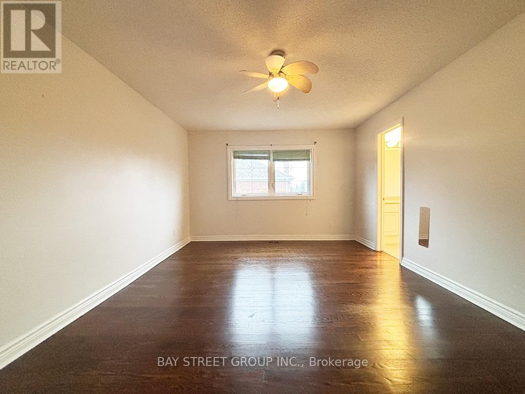 12a Ava Crescent, Richmond Hill, Ontario  L4B 2X1 - Photo 27 - N12942458