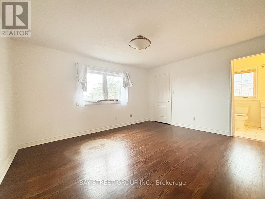 12a Ava Crescent, Richmond Hill, Ontario  L4B 2X1 - Photo 32 - N12942458