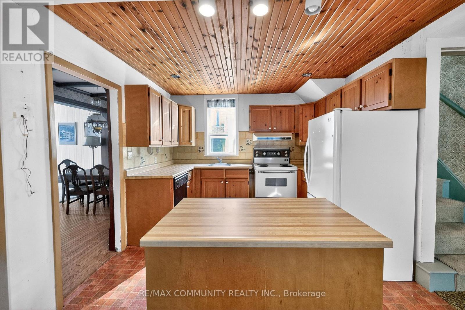 28 Queen Street, Innisfil, Ontario  L0L 1L0 - Photo 15 - N12942472