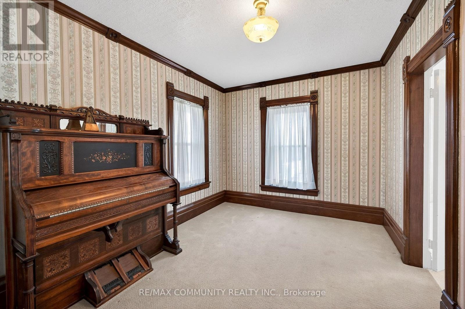 28 Queen Street, Innisfil, Ontario  L0L 1L0 - Photo 22 - N12942472