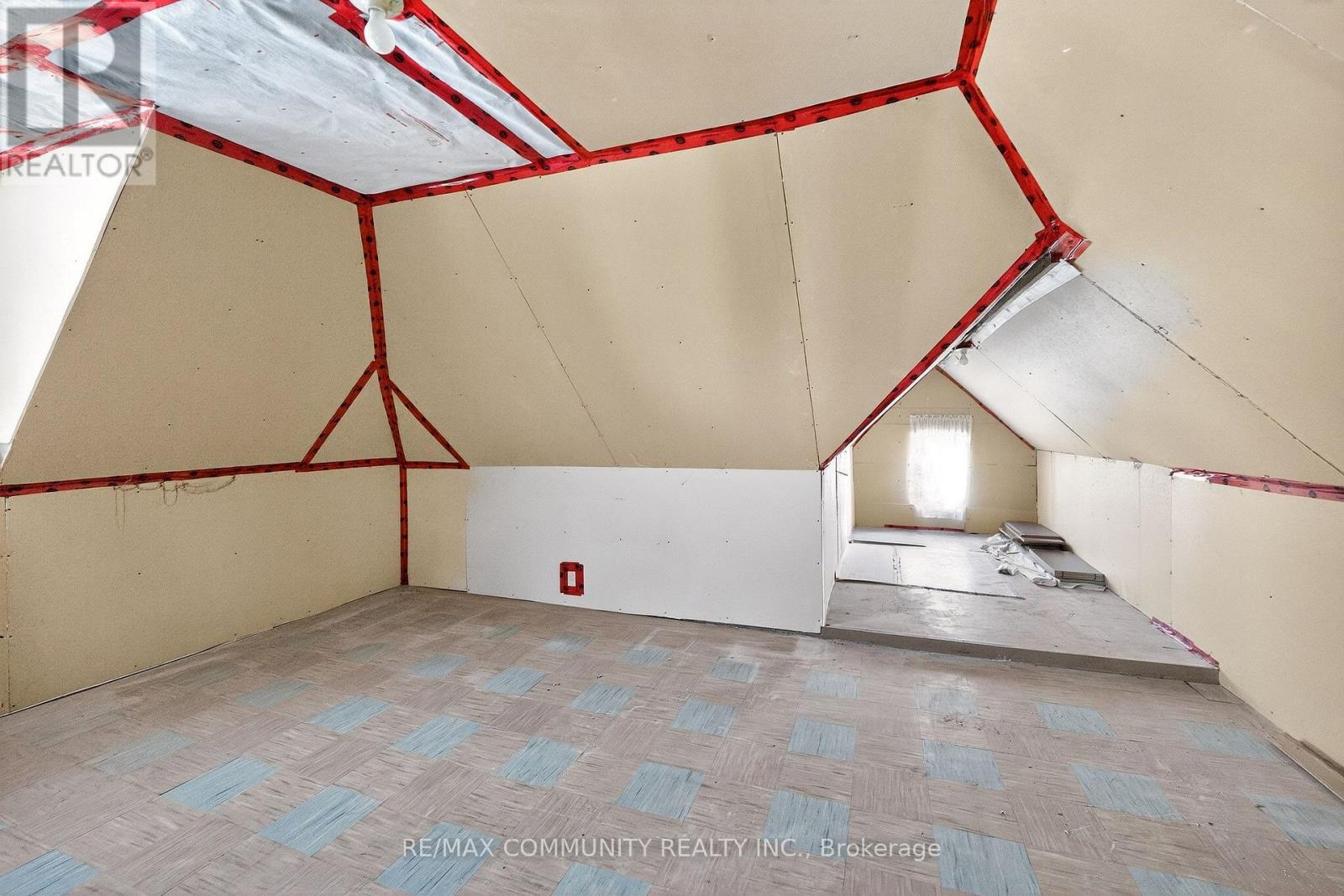 28 Queen Street, Innisfil, Ontario  L0L 1L0 - Photo 30 - N12942472