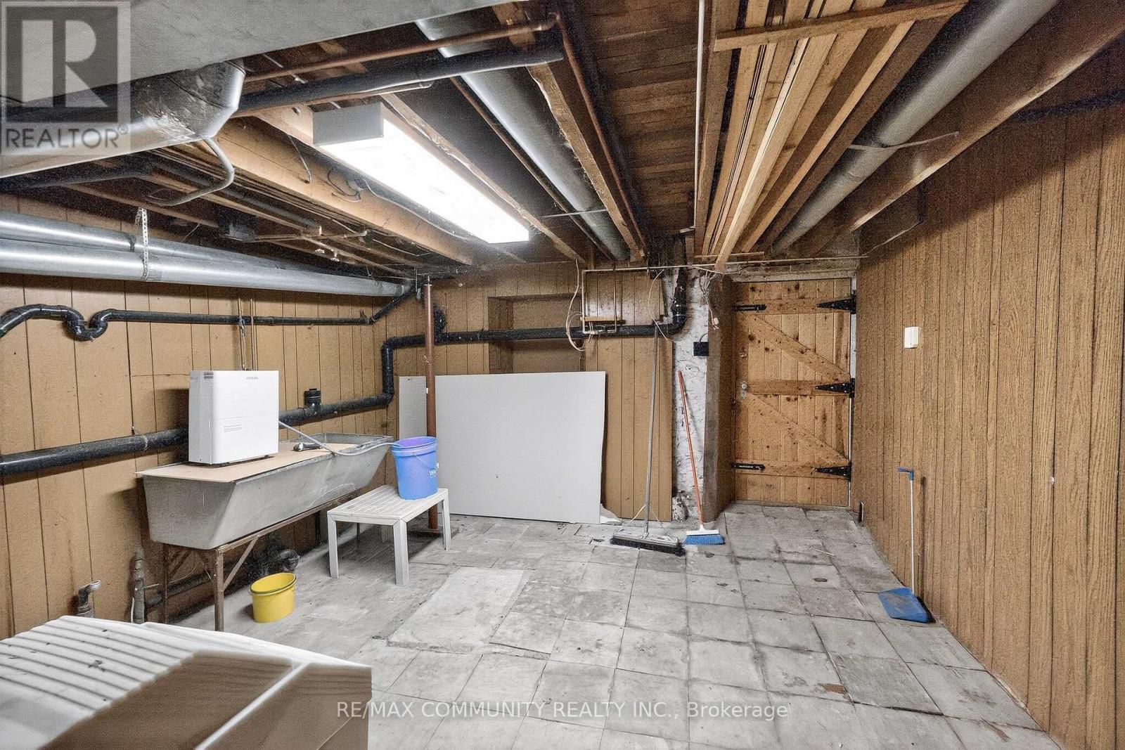 28 Queen Street, Innisfil, Ontario  L0L 1L0 - Photo 34 - N12942472