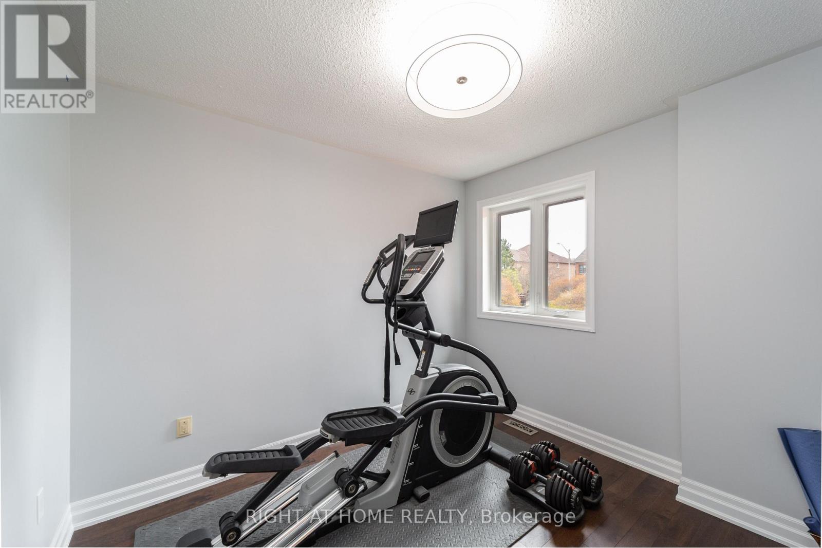 53 Primeau Drive, Aurora, Ontario  L4G 6Z3 - Photo 27 - N12942476