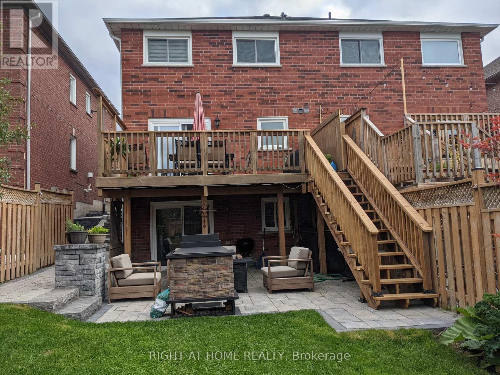 53 Primeau Drive, Aurora, Ontario  L4G 6Z3 - Photo 5 - N12942476