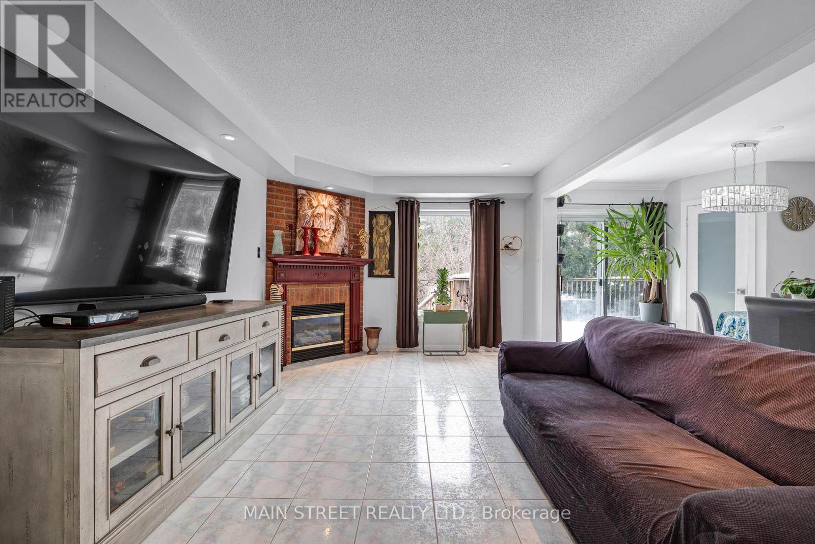 47 Kenborough Court, Markham, Ontario  L3S 3P3 - Photo 12 - N12942482