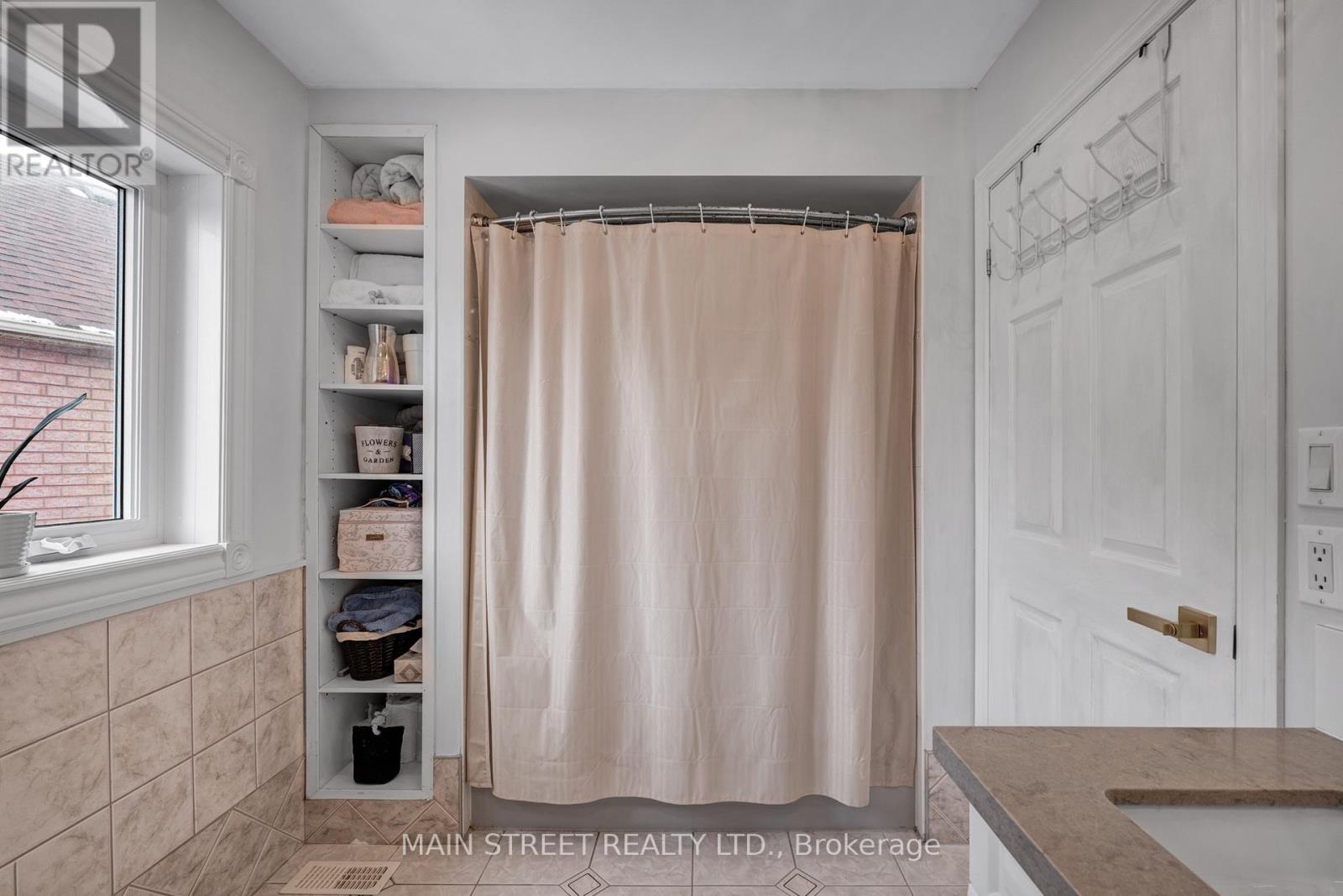 47 Kenborough Court, Markham, Ontario  L3S 3P3 - Photo 25 - N12942482