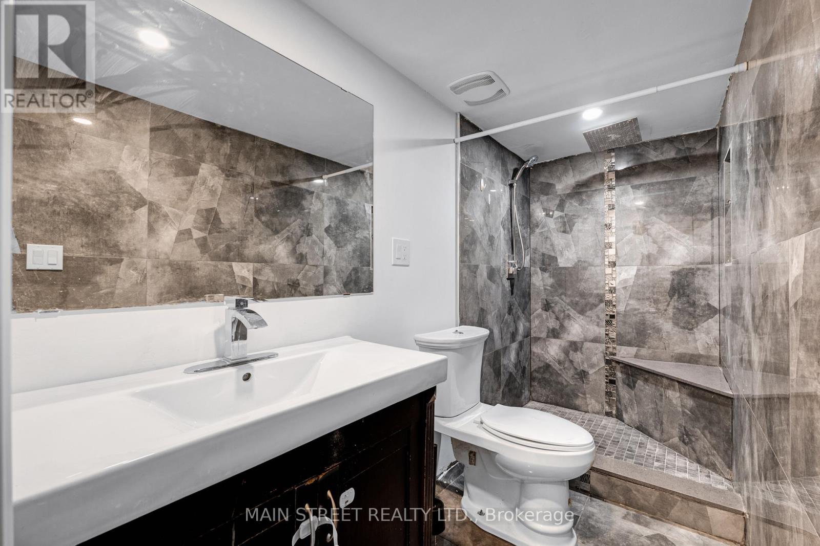 47 Kenborough Court, Markham, Ontario  L3S 3P3 - Photo 30 - N12942482