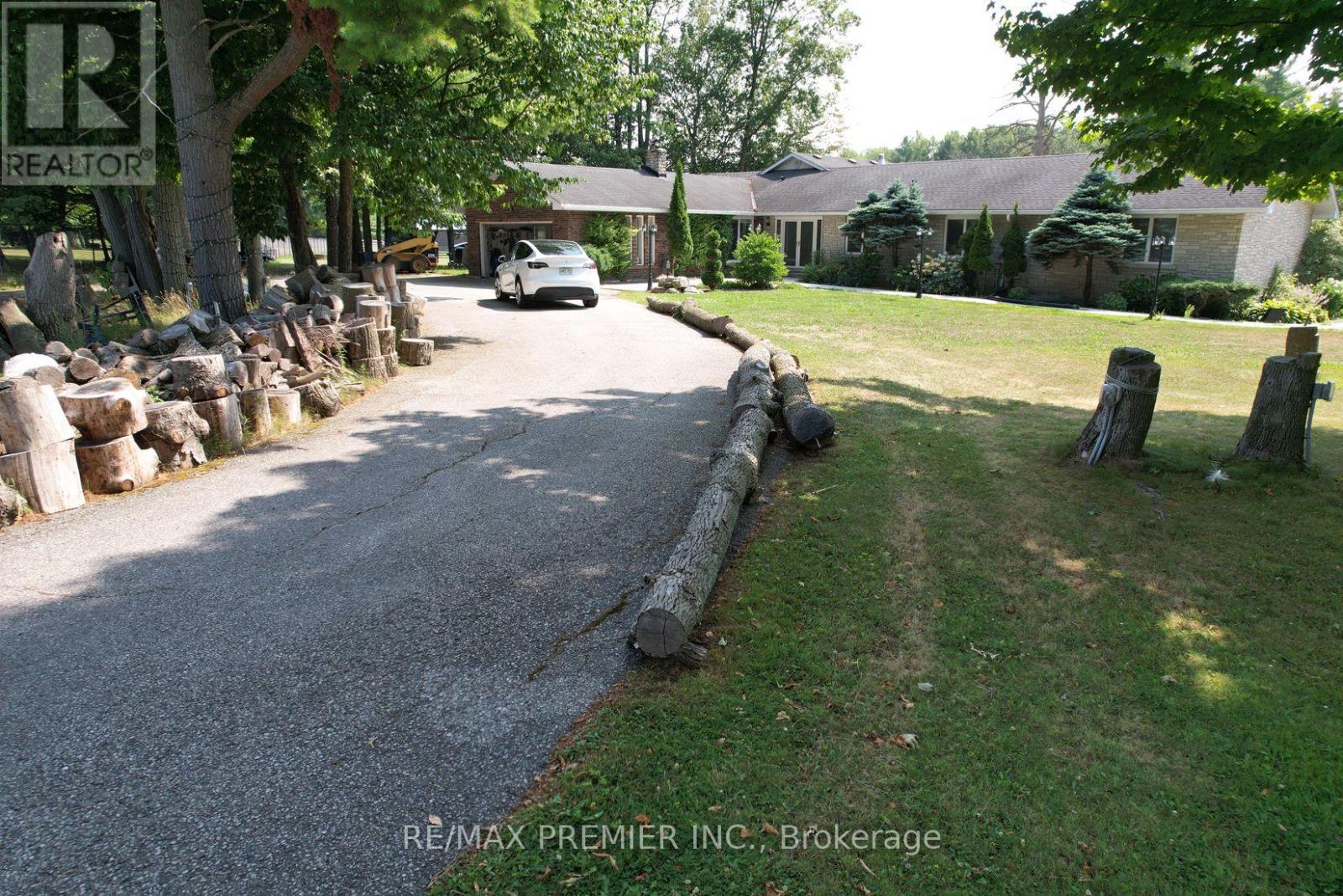 253 Morning Side Road, East Gwillimbury, Ontario  L9N 0K6 - Photo 9 - N12942508