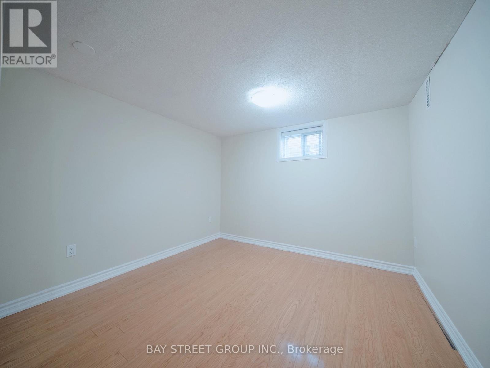 Lower - 56 Corby Crescent, Brampton, Ontario  L6Y 1H1 - Photo 12 - W12942412