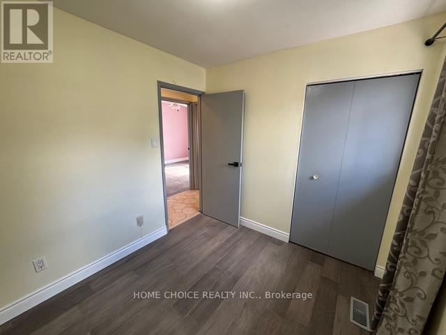 12 Sultan Pool Drive E, Toronto, Ontario  M9V 4H2 - Photo 29 - W12942478