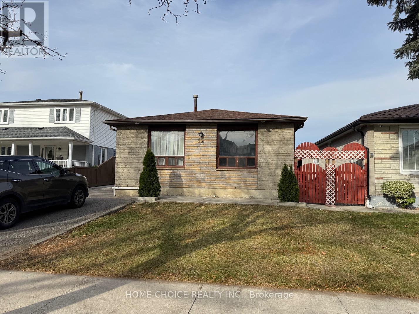 12 Sultan Pool Drive E, Toronto, Ontario  M9V 4H2 - Photo 41 - W12942478