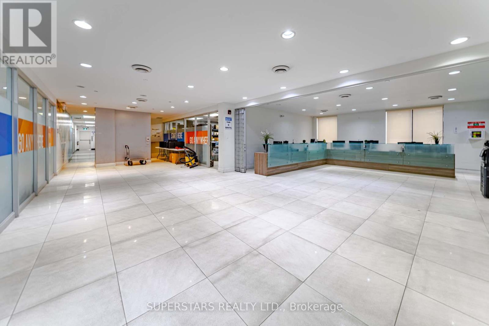 131 Brunel Road, Mississauga, Ontario  L4Z 1X3 - Photo 4 - W12942480