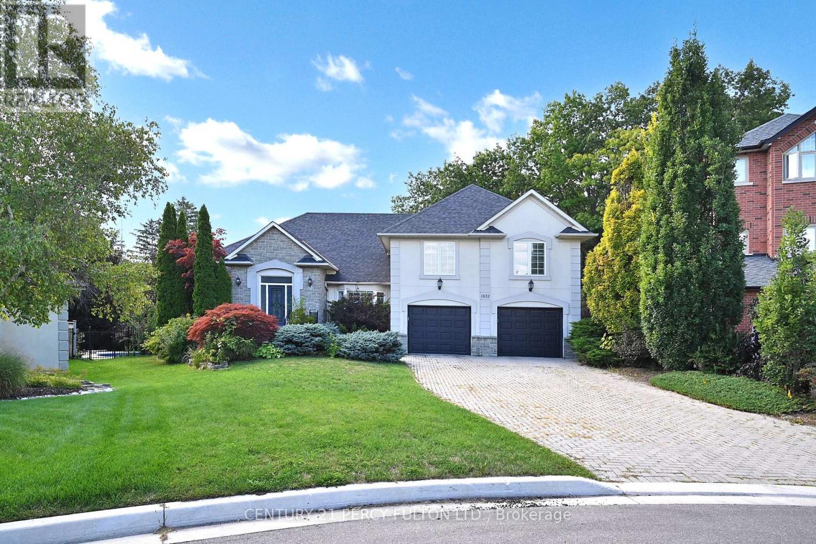 1832 CHESBRO COURT, Mississauga, Ontario