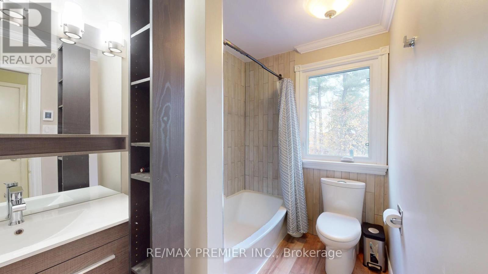 9190 Trafalgar Road, Halton Hills, Ontario  L7G 4S5 - Photo 10 - W12942514