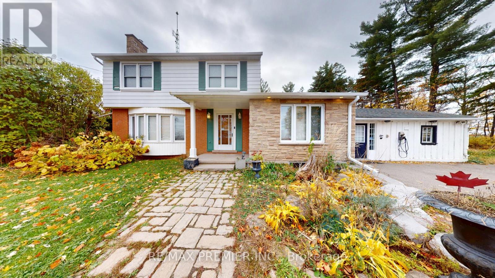 9190 Trafalgar Road, Halton Hills, Ontario  L7G 4S5 - Photo 3 - W12942514