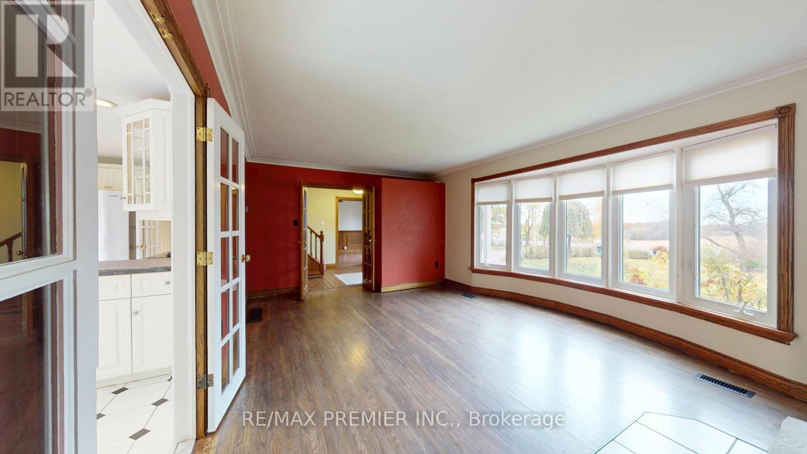 9190 Trafalgar Road, Halton Hills, Ontario  L7G 4S5 - Photo 5 - W12942514