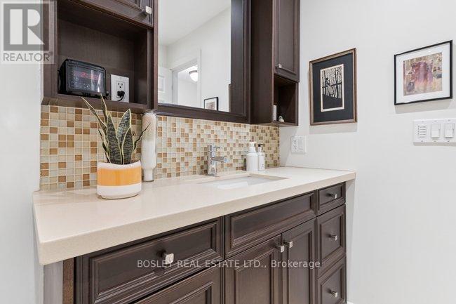 487 Runnymede Road, Toronto, Ontario  M6S 2Z4 - Photo 20 - W12942576