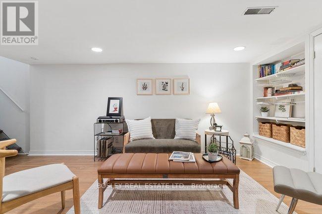 487 Runnymede Road, Toronto, Ontario  M6S 2Z4 - Photo 34 - W12942576