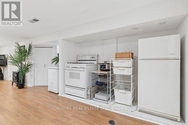 487 Runnymede Road, Toronto, Ontario  M6S 2Z4 - Photo 37 - W12942576