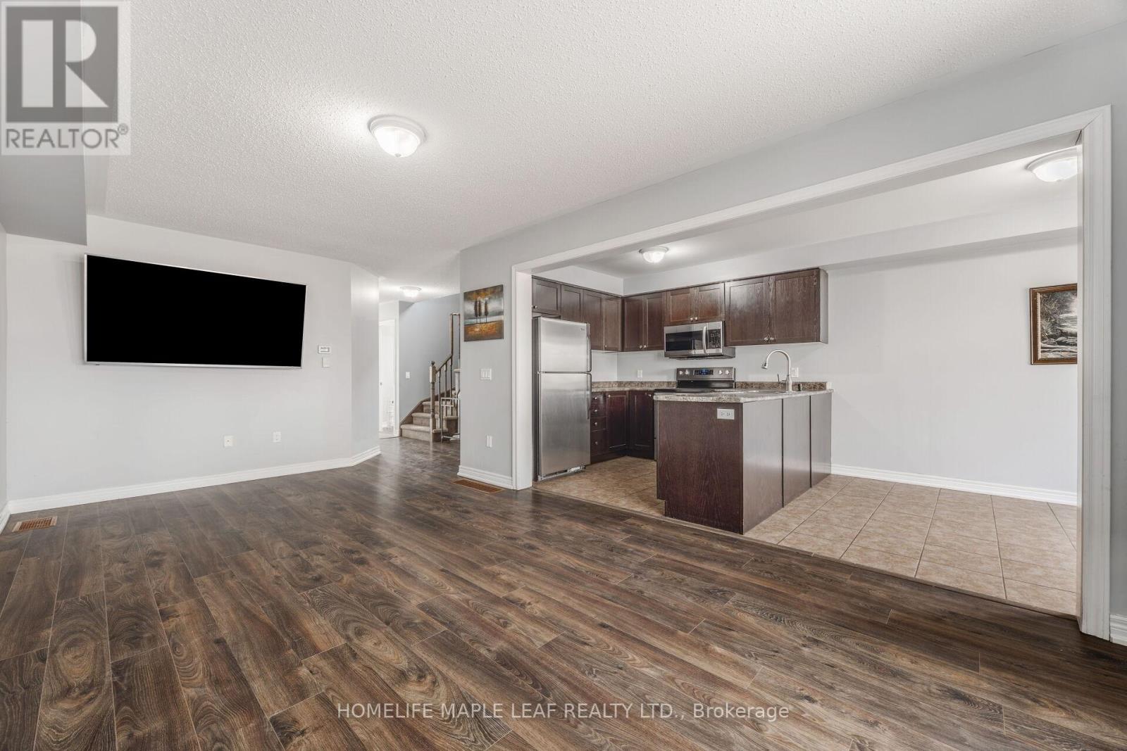 756 Cook Crescent, Shelburne, Ontario  L9V 3V2 - Photo 12 - X12942430