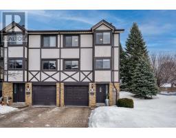 1 - 4 BRADBROOK ROAD, Toronto, Ontario