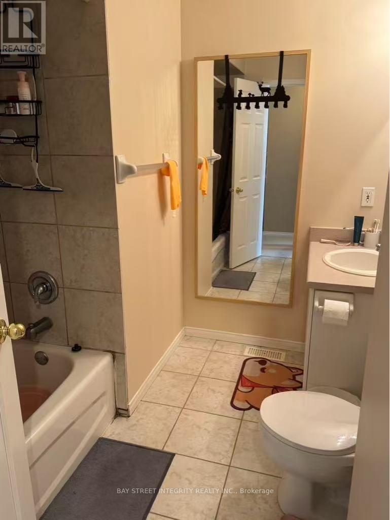 231 Dicenzo Drive, Hamilton, Ontario  L9B 2X7 - Photo 7 - X12942118