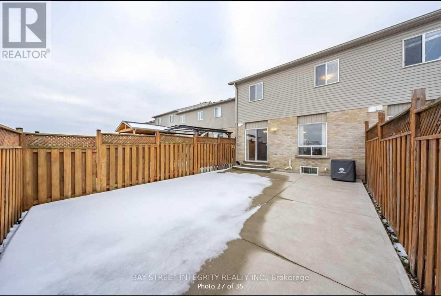 231 Dicenzo Drive, Hamilton, Ontario  L9B 2X7 - Photo 9 - X12942118