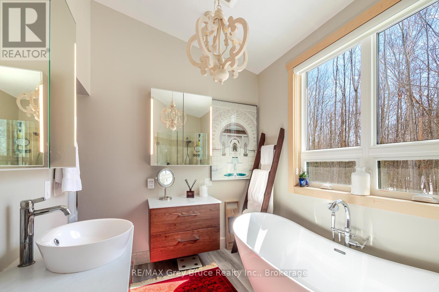 78 Maple Drive, Northern Bruce Peninsula, Ontario  N0H 1Z0 - Photo 19 - X12942618