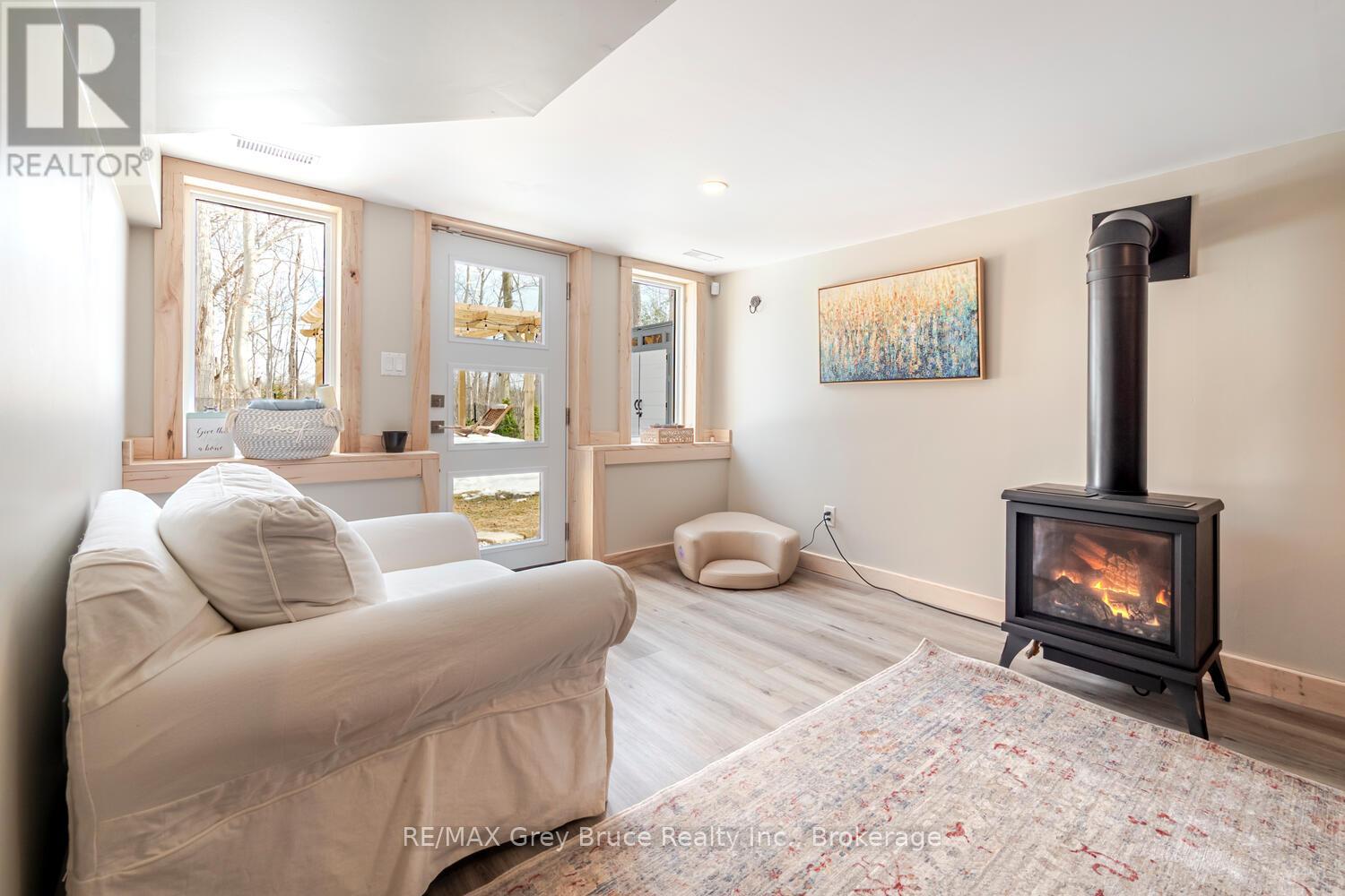 78 Maple Drive, Northern Bruce Peninsula, Ontario  N0H 1Z0 - Photo 31 - X12942618