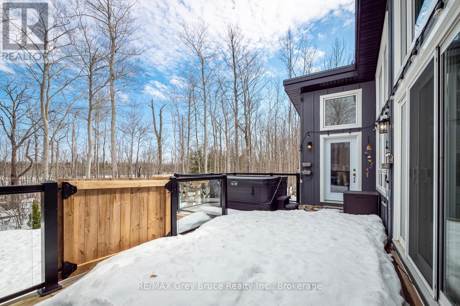 78 Maple Drive, Northern Bruce Peninsula, Ontario  N0H 1Z0 - Photo 35 - X12942618