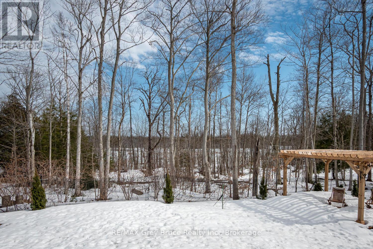 78 Maple Drive, Northern Bruce Peninsula, Ontario  N0H 1Z0 - Photo 38 - X12942618