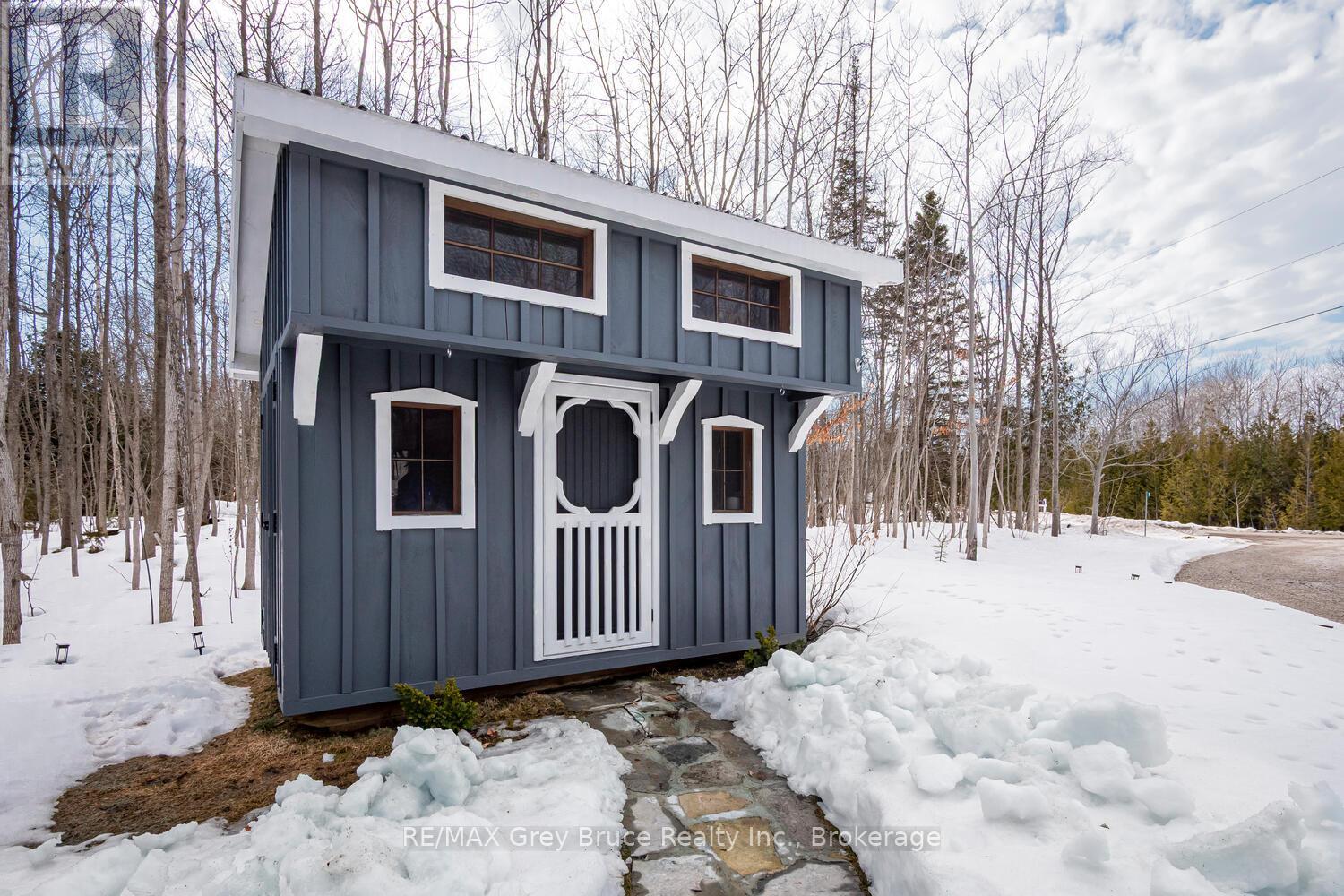 78 Maple Drive, Northern Bruce Peninsula, Ontario  N0H 1Z0 - Photo 39 - X12942618