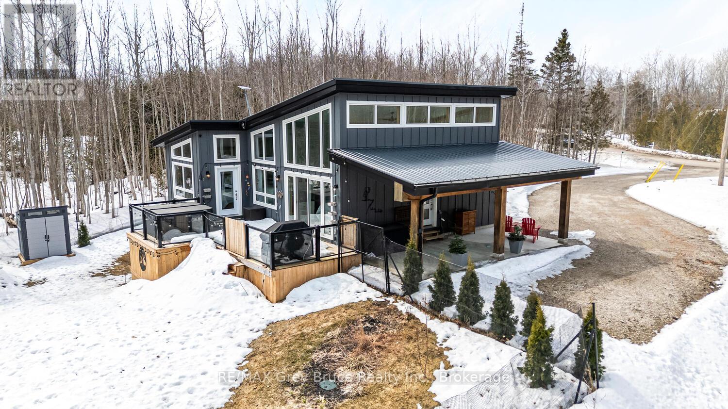 78 Maple Drive, Northern Bruce Peninsula, Ontario  N0H 1Z0 - Photo 5 - X12942618