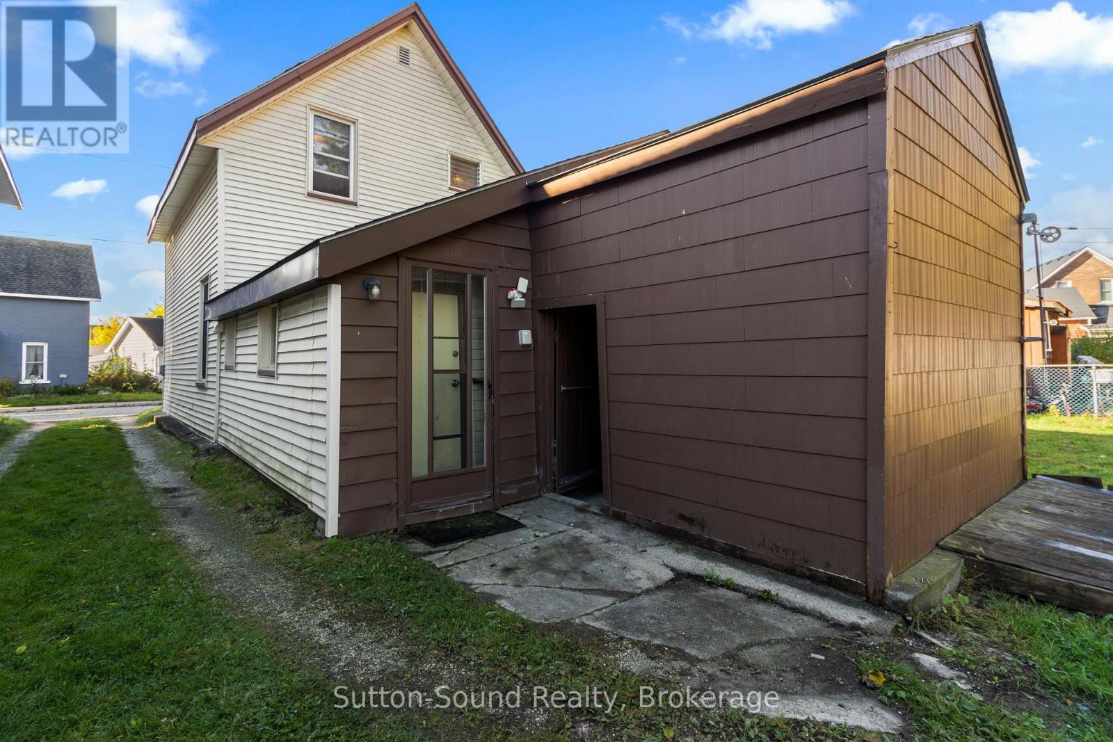 158 13th Street W, Owen Sound, Ontario  N4K 3W4 - Photo 35 - X12942640