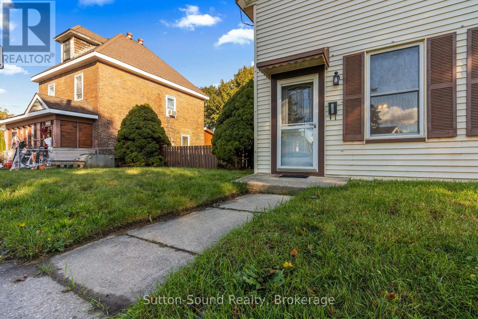 158 13th Street W, Owen Sound, Ontario  N4K 3W4 - Photo 5 - X12942640