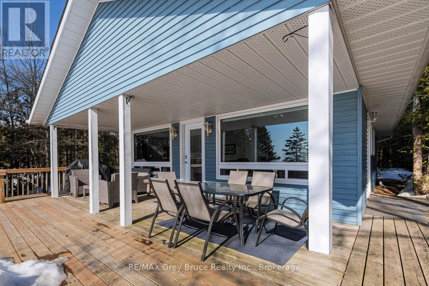 1208 Sunset Drive, South Bruce Peninsula, Ontario  N0H 2T0 - Photo 22 - X12942668