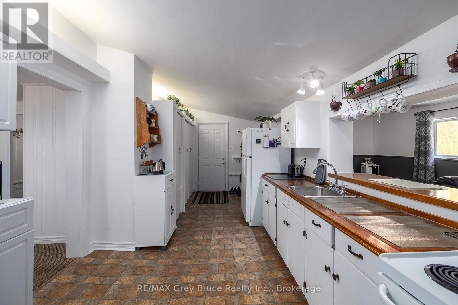 1075 6th Avenue W, Owen Sound, Ontario  N4K 5G8 - Photo 16 - X12942682