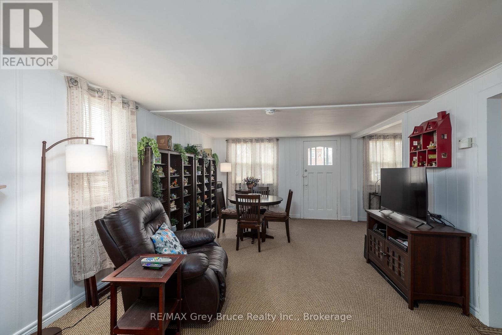 1075 6th Avenue W, Owen Sound, Ontario  N4K 5G8 - Photo 18 - X12942682