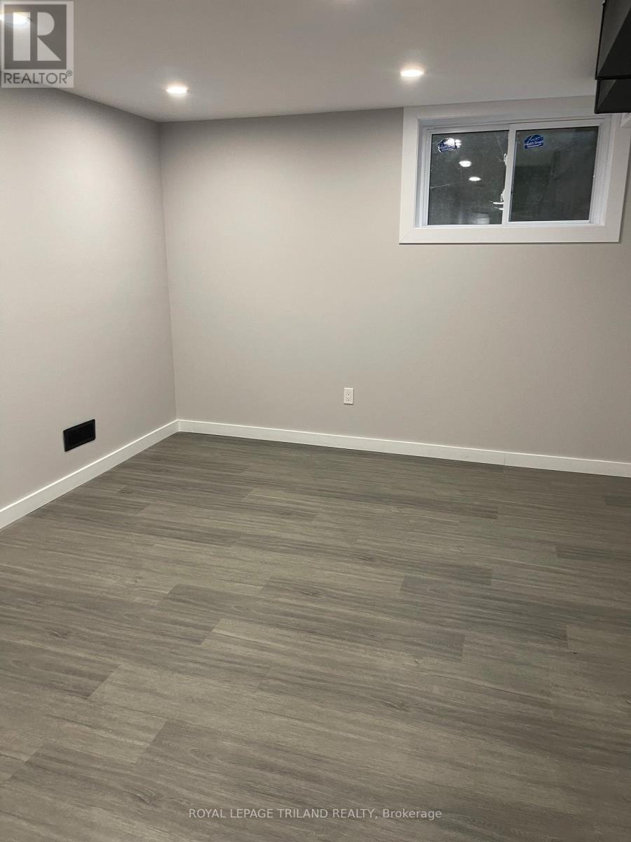 1 Woodland Place, London South, Ontario  N6C 1H9 - Photo 22 - X12902696