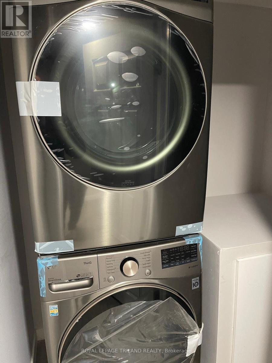 1 Woodland Place, London South, Ontario  N6C 1H9 - Photo 23 - X12902696