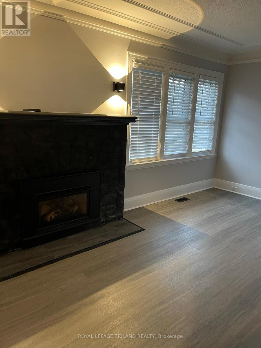 1 Woodland Place, London South, Ontario  N6C 1H9 - Photo 16 - X12902696