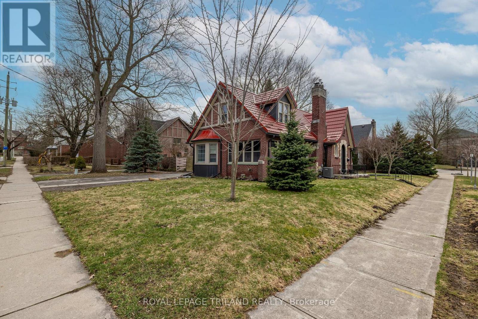 1 Woodland Place, London South, Ontario  N6C 1H9 - Photo 5 - X12902696