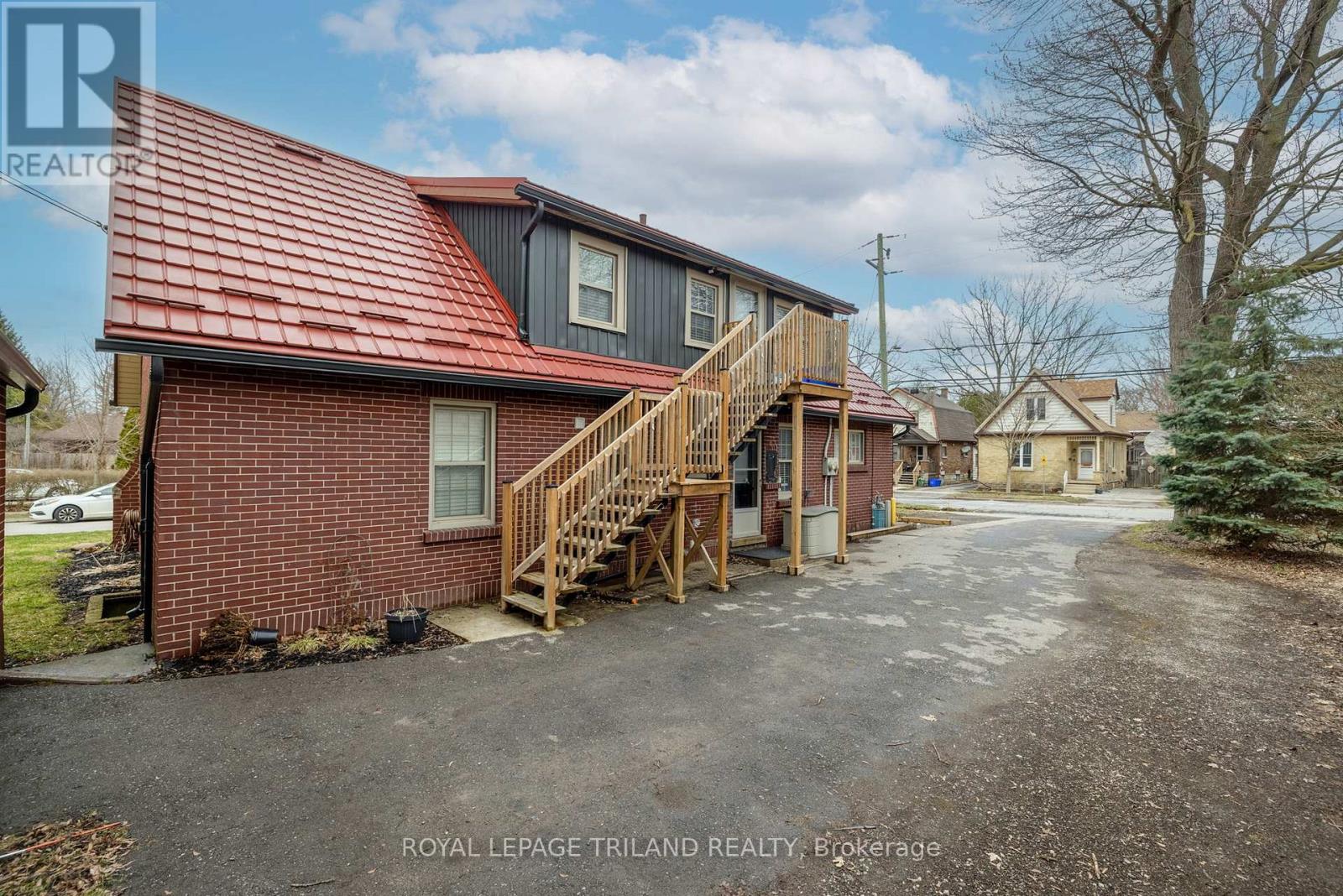 1 Woodland Place, London South, Ontario  N6C 1H9 - Photo 8 - X12902696